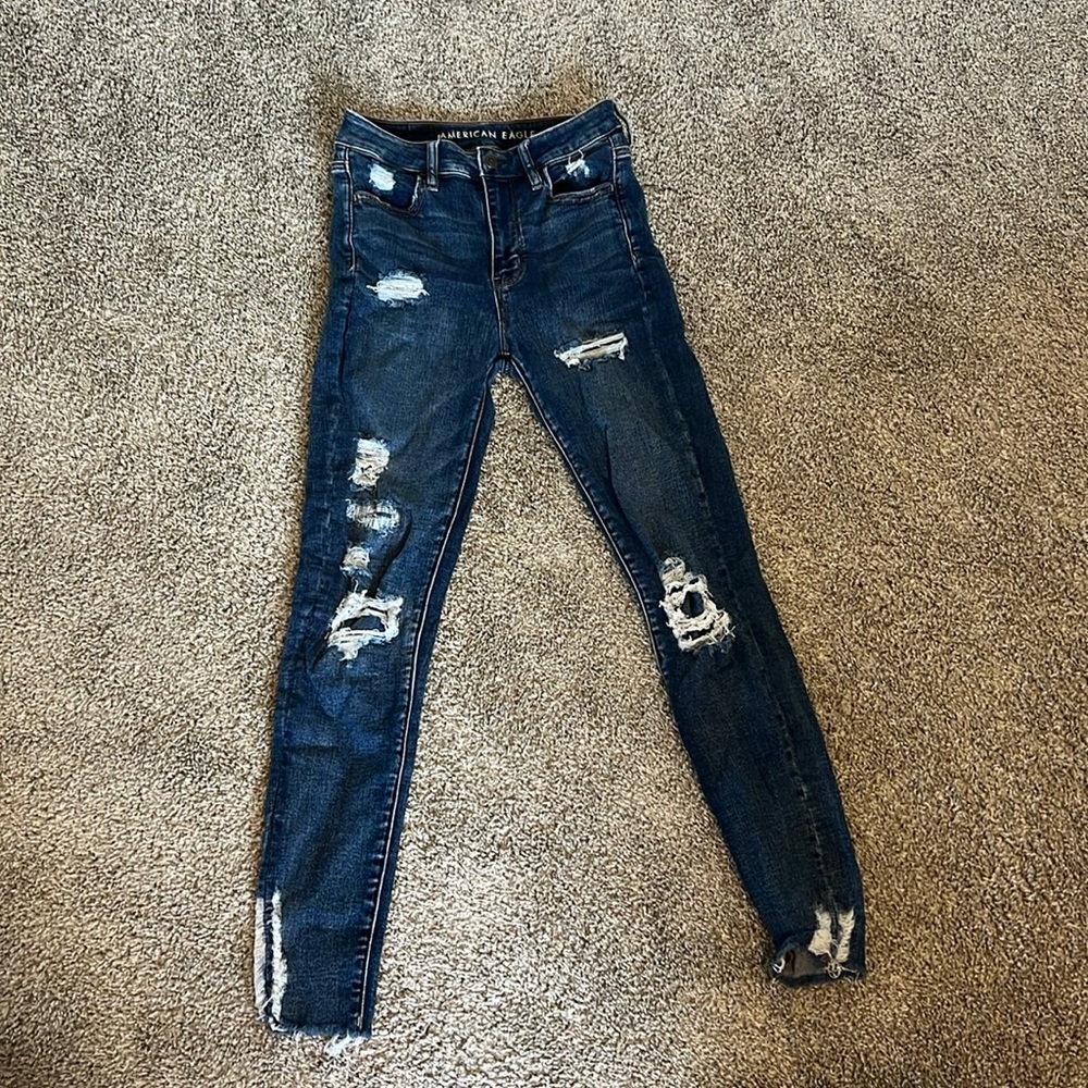 AMERICAN EAGLE Ne(x)t Level Stretch Ripped Skinny Jeans - size 4